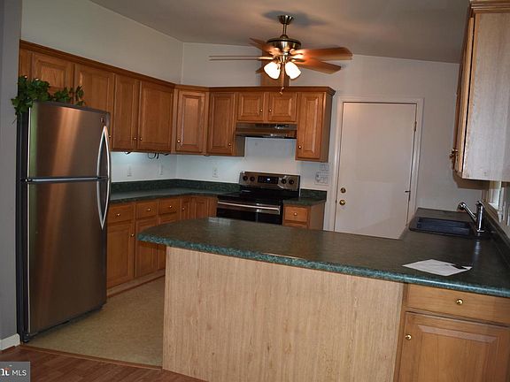 5th image of 3 Saint James Ct