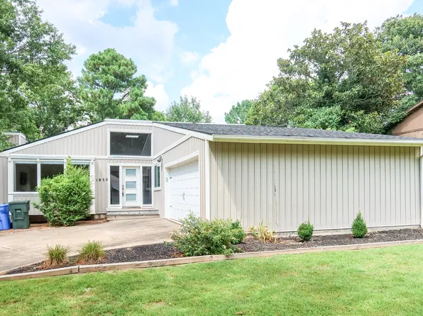 1830 W Ora Dr, Fayetteville, AR 72701