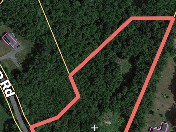3 Clapp Rd, Hardwick, MA 01037
