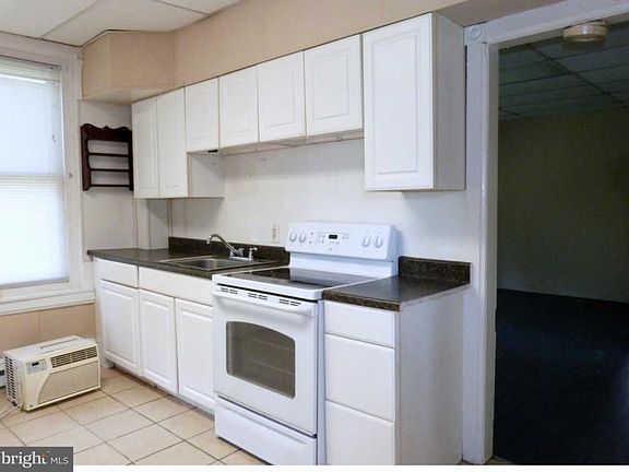 3rd image of 314 Brower Ave