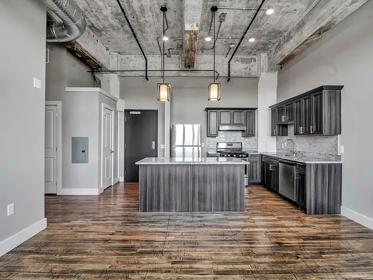 Crescendo Loft Apartments — Photo 32