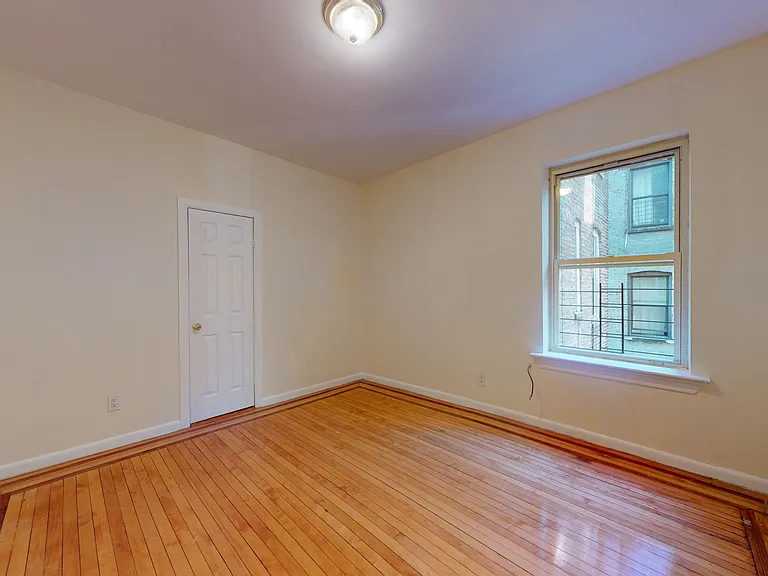 531 W 143rd St #4B — Photo 10