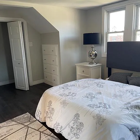 1677 Victoria Ave — Photo 19