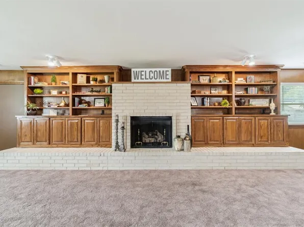 1009 Eagle Dr, Moore, OK 73160