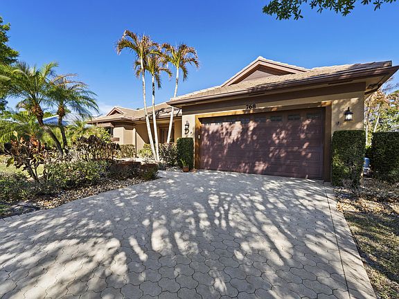 3rd image of 768 SW Whisper Ridge Trail