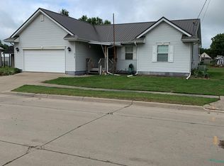 619 S Ward St, Ottumwa, IA 52501
