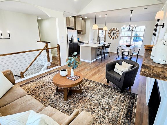 2nd image of 2520 Carolina Rdg