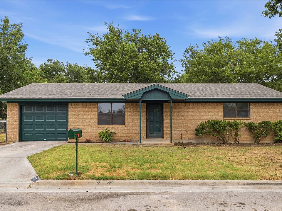 1st image of 112 Orchard Dr