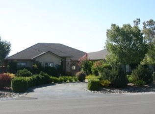 6870 Amber Ridge Dr, Anderson, CA 96007