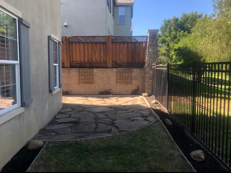 6375 Newhaven Ln — Photo 9