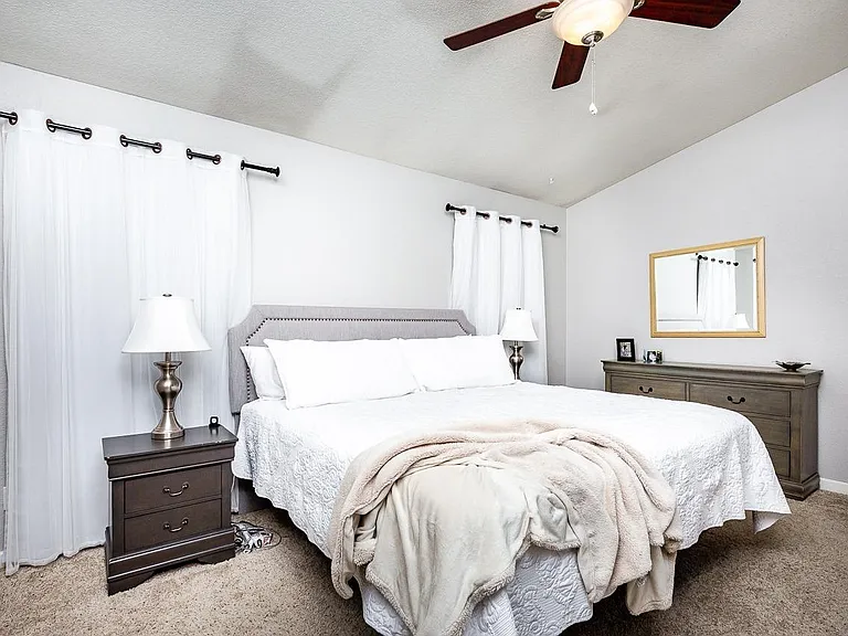 1217 Chesapeake Dr — Photo 7