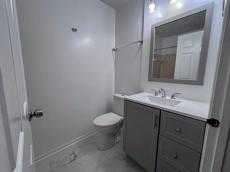 782 Southern Hills Dr — Photo 18