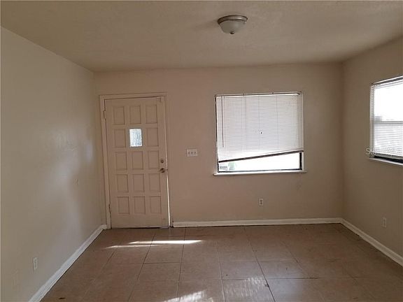 2nd image of 904 NE 18th Ter