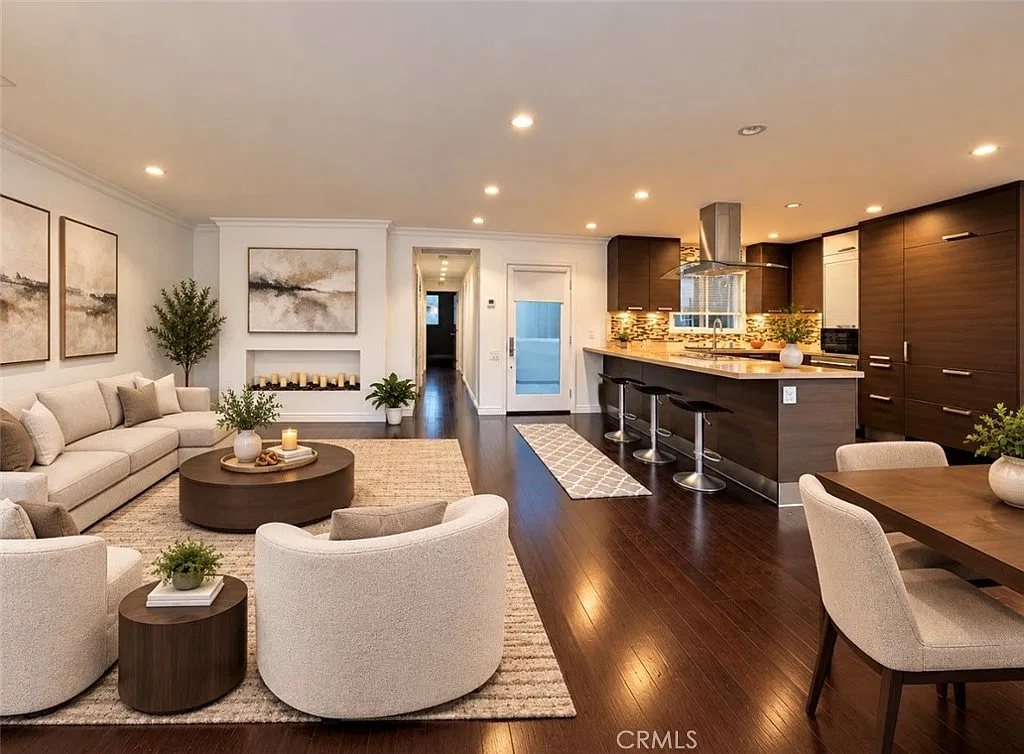 2 bed, 1117 sqft, $3,500 — Photo 3