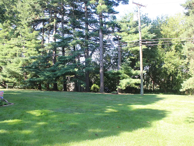 275 Woodland Dr — Photo 33