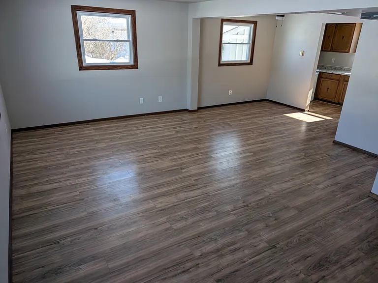 3603 Crestview Dr — Photo 3