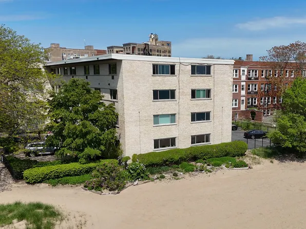 1050 W Columbia Ave APT 3H, Chicago, IL 60626