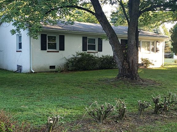 3rd image of 26165 Barnes Ct
