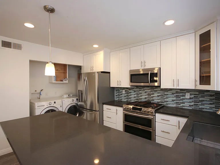 1508 Dixon St #E — Photo 9
