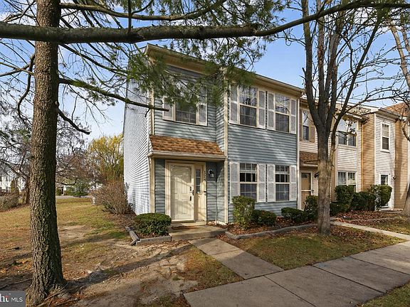5th image of 124 Brent Ct