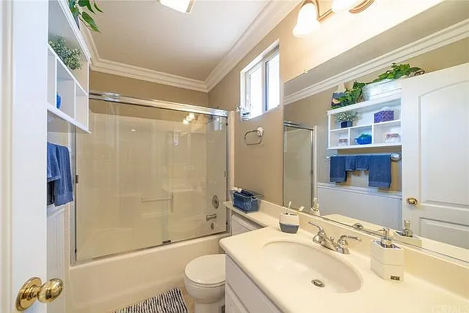 2801 Hazel Pl — Photo 11