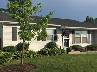 362 Rickenbacker Ct, Valparaiso, IN 46385