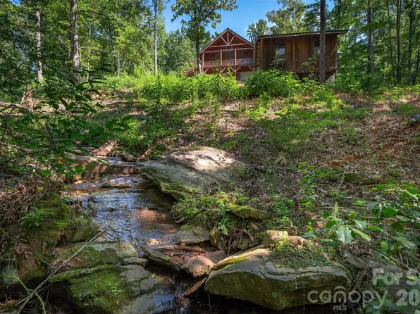 157 Spring Valley Dr, Union Mills, NC 28167