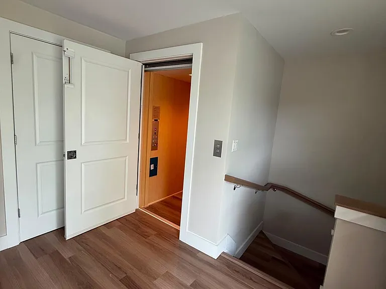 3906 Edwards Rd #B — Photo 23
