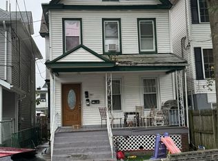667 E 24th St, Paterson, NJ