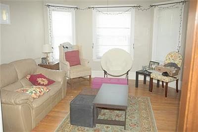 2nd image of 56 Quincy St #1