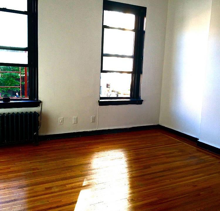 2nd image of 401 E 83rd St APT 2A