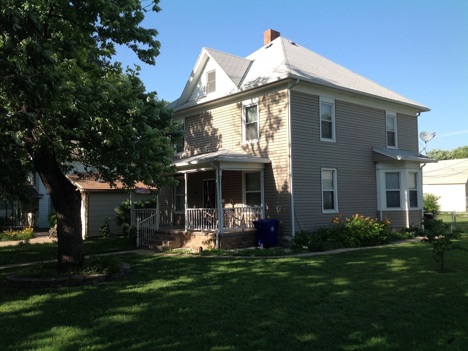 210 N 2nd St, KS 67456 Zillow