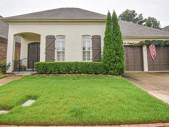 2nd image of 2510 McLean Cir