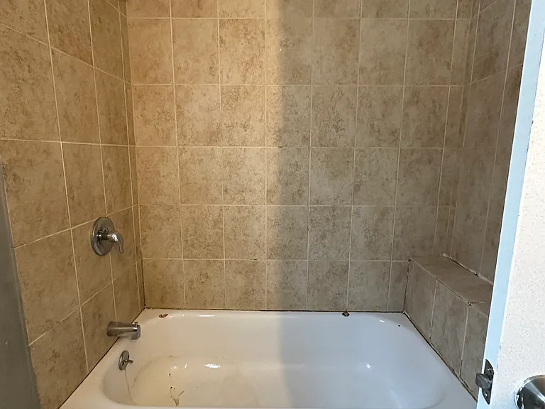 1225 Bank St #1 — Photo 16
