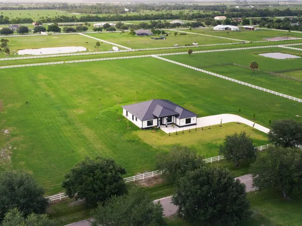 18202 Bridle Way, Port St Lucie, FL 34987