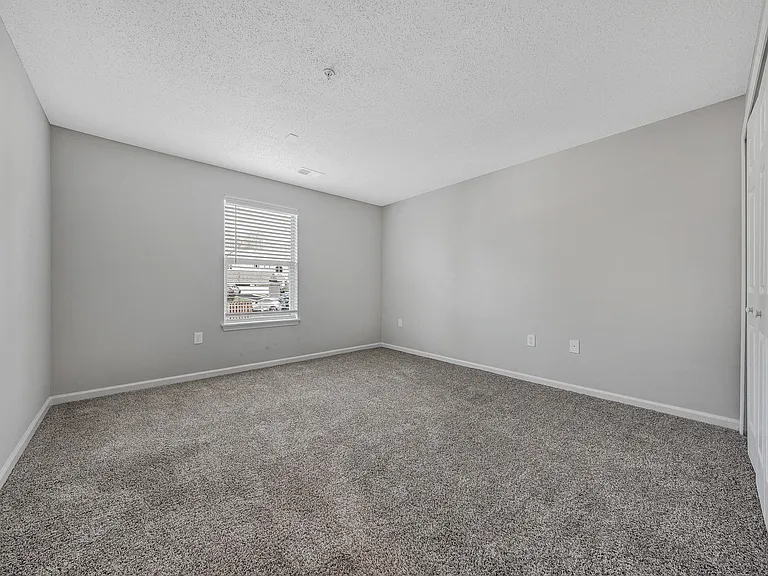 Sunscape Apartments — Photo 30