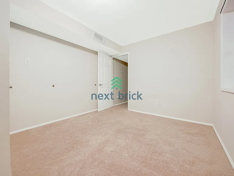 15320 NE 62nd Ct — Photo 14