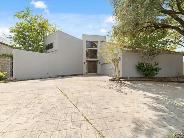 8115 Fondren Lake Dr, Houston, TX 77071
