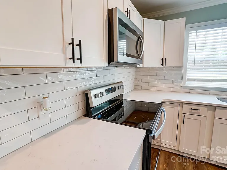 1101 Cherry St — Photo 8