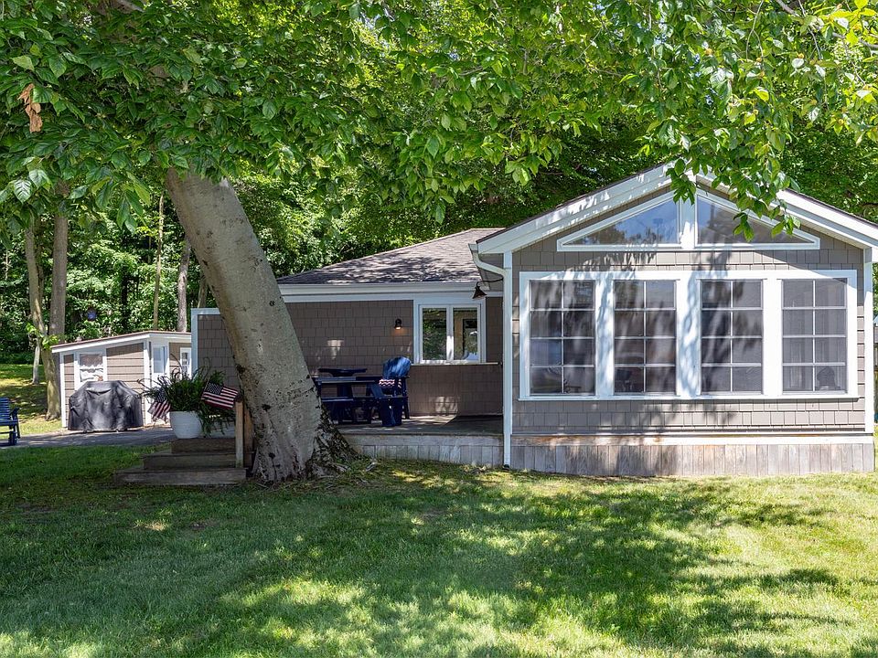 1st image of 61626 Lagoon Dr