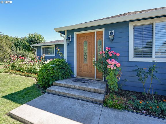 2nd image of 10616 NE 124th Ave