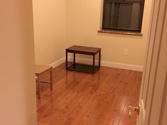 4th image of 1241 Vine St