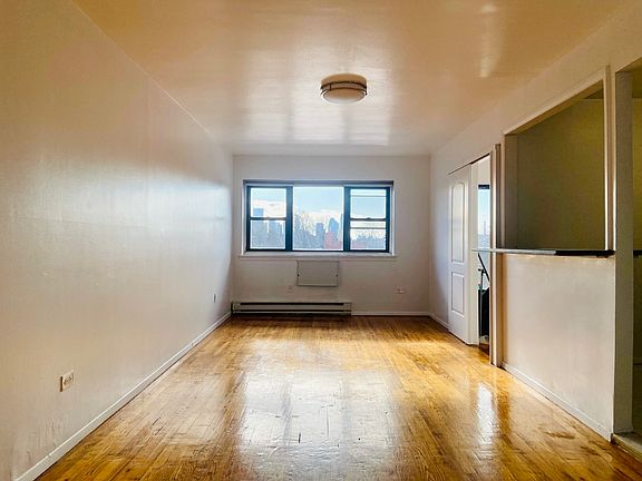 4th image of 12-10 Astoria Park S #6E