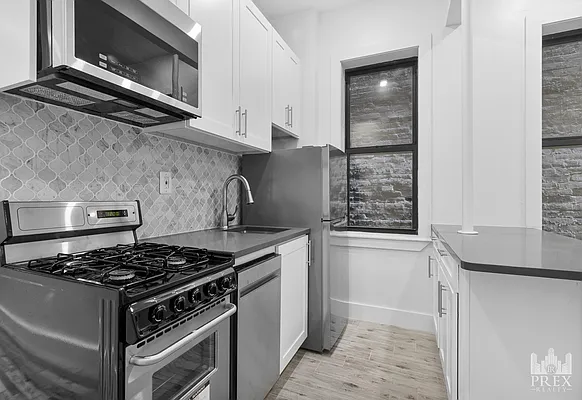 Kitchen, photo 1