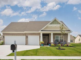 3622 S Setting Sun Ln, New Palestine, IN 46163