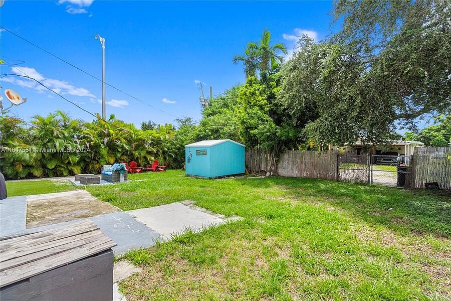 1st image of 1498 NE 175th St