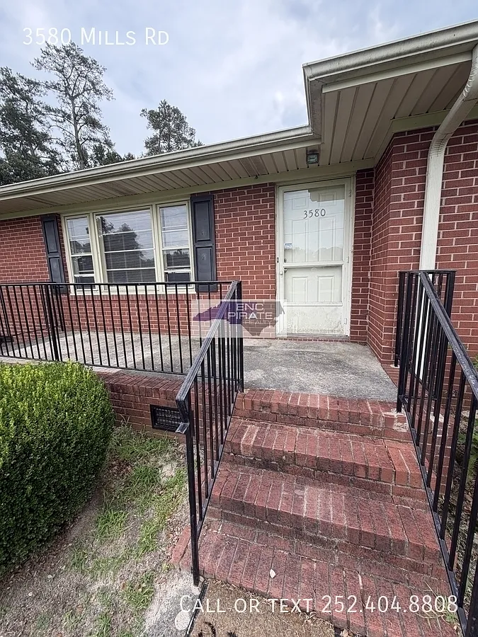 3 bed, $1,600 — Photo 4