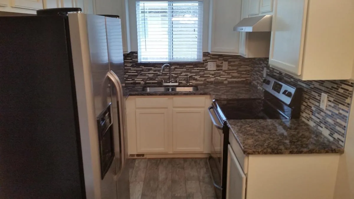 2 bed, 1200 sqft, $1,850 — Photo 2