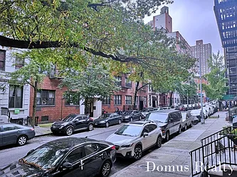 Rented by Domus Realty