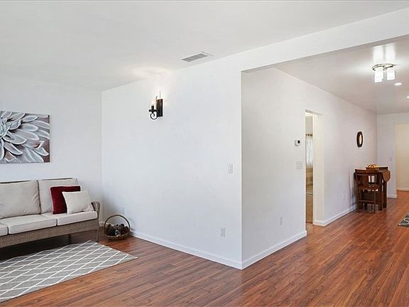 4th image of 2713 W Chandler Blvd